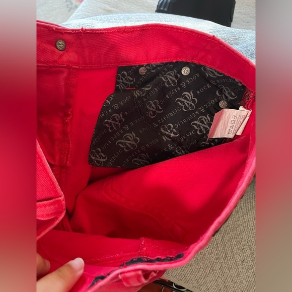 ✨Women’s Rock & Republic Red Jeans Size 2 - Picture 13 of 14